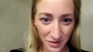 lylalipss office worker 25/07/17 2