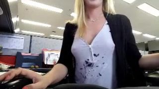 lylalipss office worker 25/07/17 2