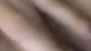 Sarahj69 rubbing her pussy hard