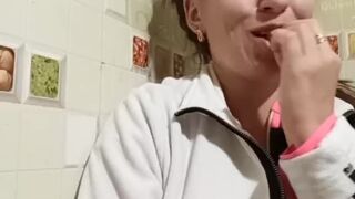 yyuulliiaaa webcamrip recording 2020-09-08 08-45-00 374